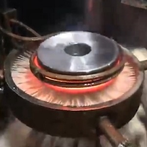 曲軸頸的高頻加熱設(shè)備淬火有幾種工藝方法？優(yōu)點有哪些？